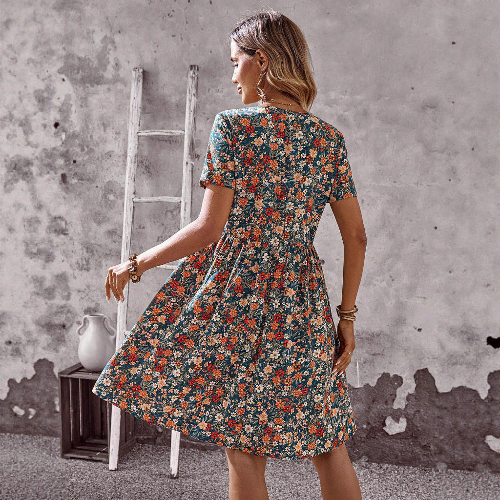 Damen Blühendes Sommerkleid mit V-Ausschnitt und lockerer Passform WW