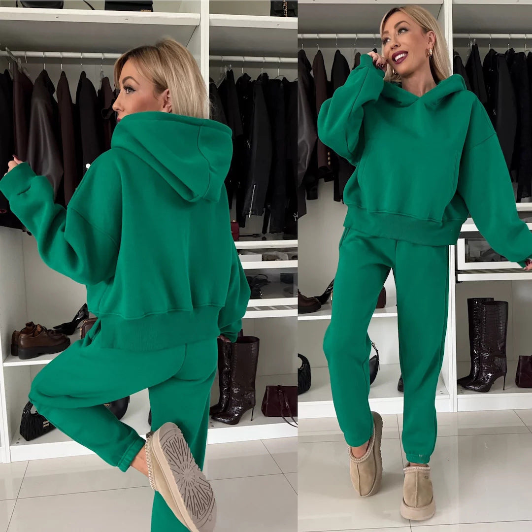 Damen lässiges Fleece-Set mit cropped Hoodie und bequemer Hose WW