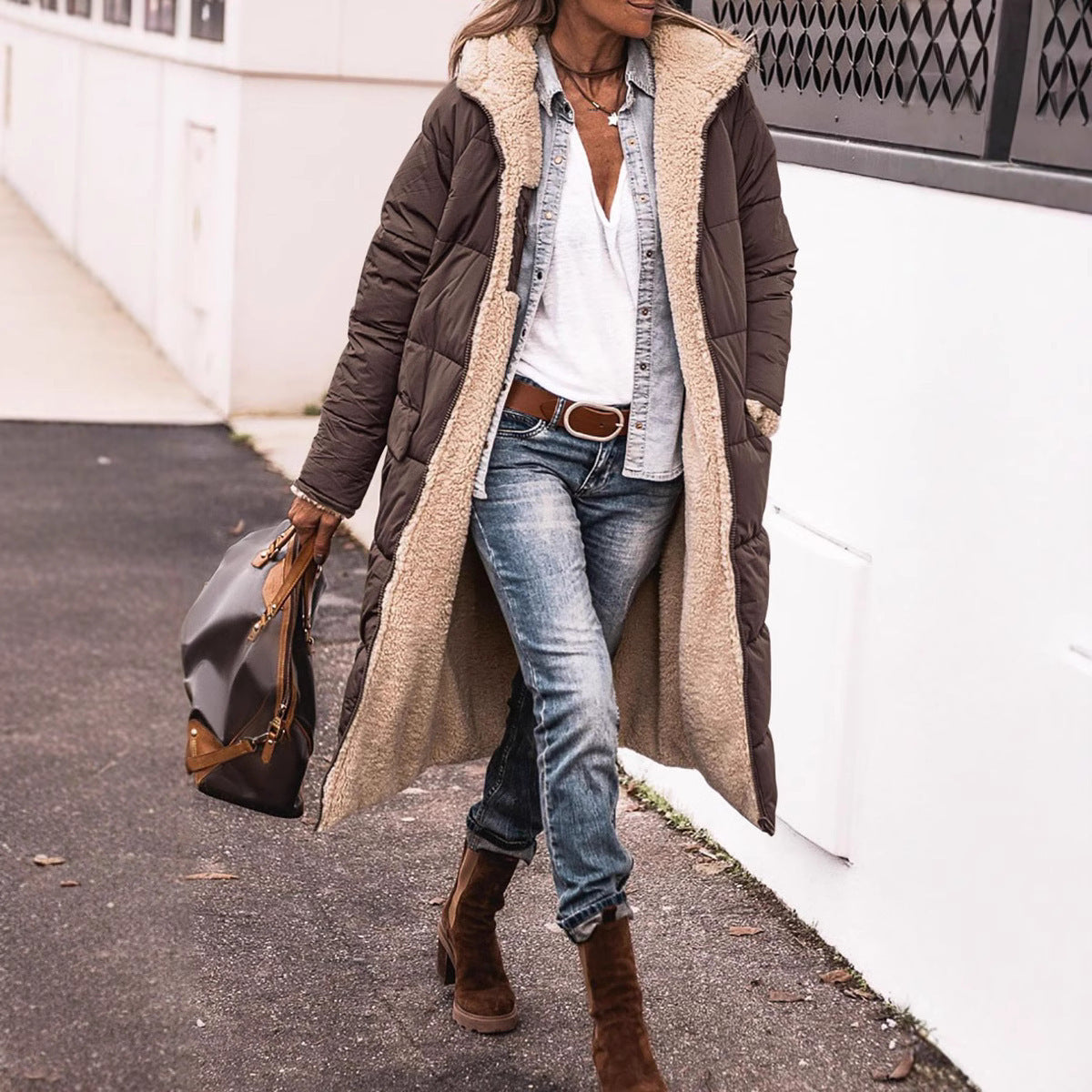 Damen lange Steppjacke mit kuscheligem Teddyfutter und großem Revers WW