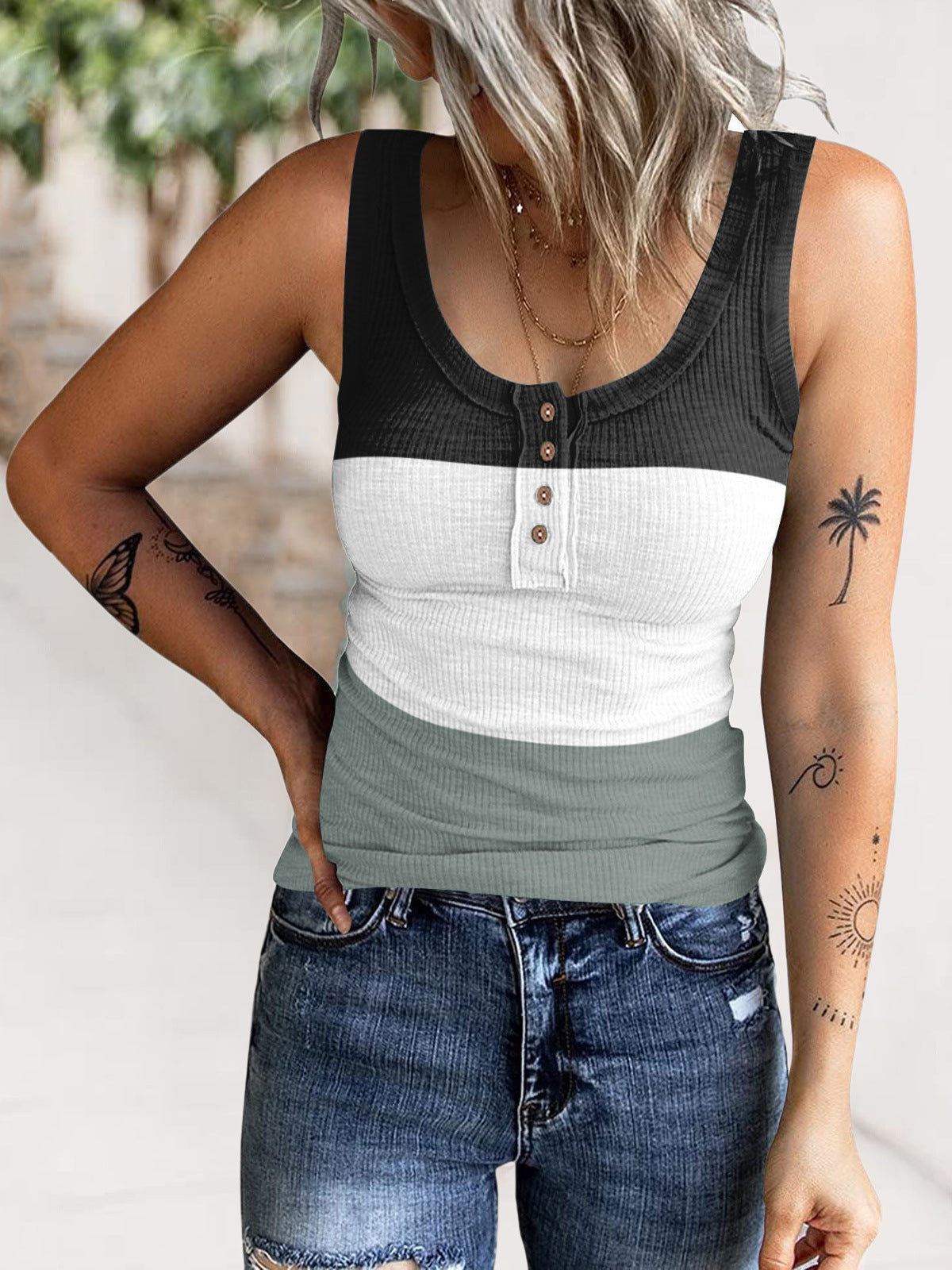 Damen Sportliches Tanktop mit modernem Knopfdetail WW
