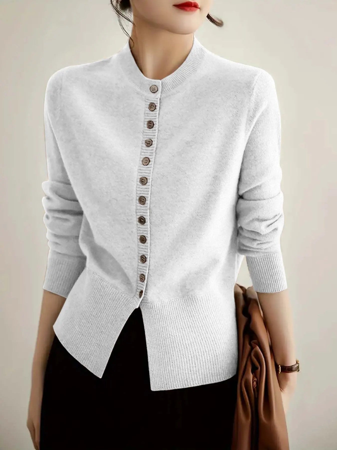Damen modische Strickjacke mit Knopfleiste und Rippstrickdetails WW