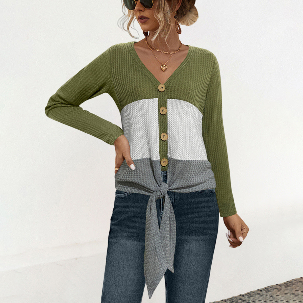 Damen Strickjacke mit Karomuster und knöpfbarem Detail WW