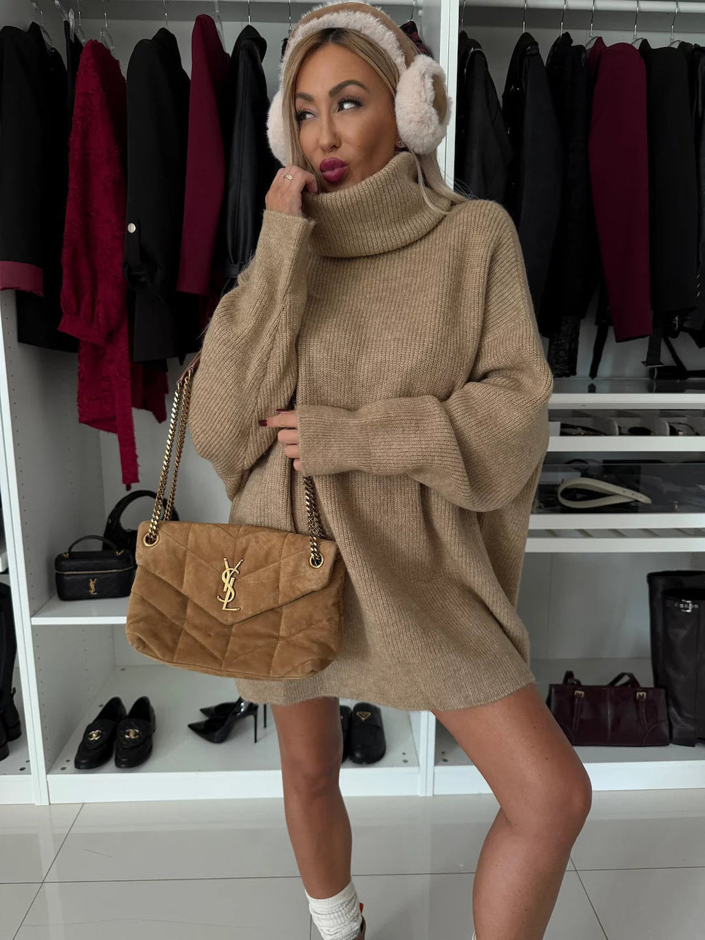 Damen Stylish Oversized Pullover mit hohem Kragen WW