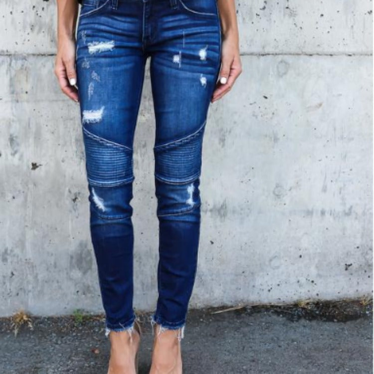 Damen schmal geschnittene Jeans mit modischem Rippdesign und ausgefranstem Saum WW
