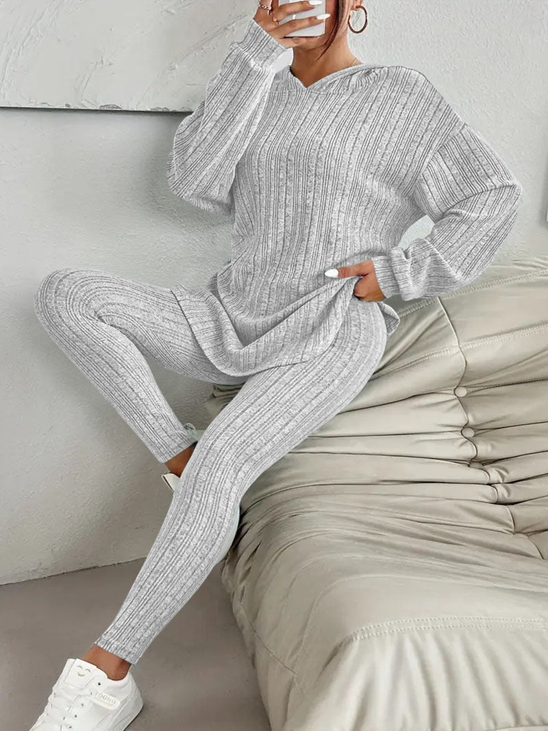 Damen gemütliches Strick-Set mit oversized Oberteil und enganliegenden Leggings WW