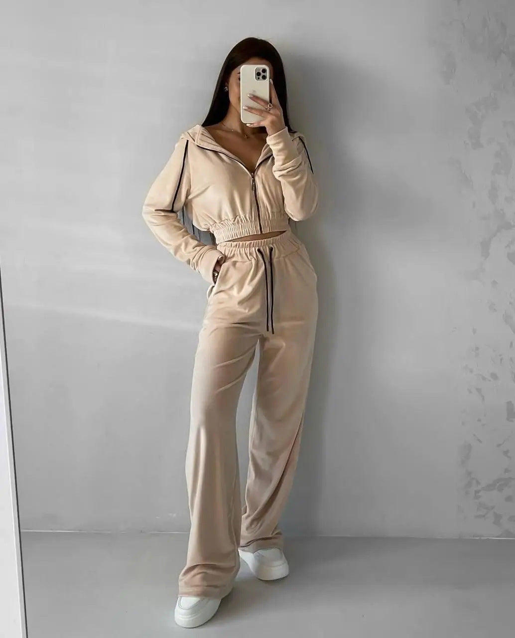Damen Urbanes Velours Sport-Set mit Kapuze WW