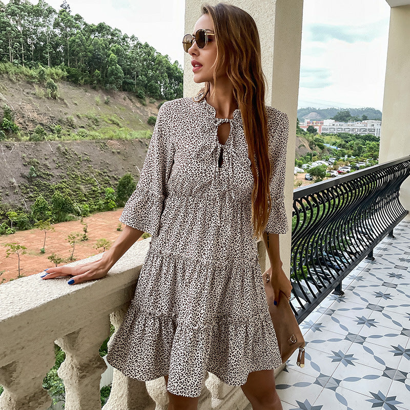 Damen lässiges Midi-Kleid mit Rüschendetails und eleganter Schnürung WW
