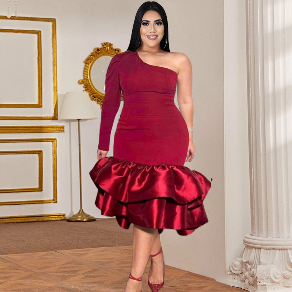 Damen Abendkleid mit asymmetrischem Design und voluminösem Rüschenrock WW