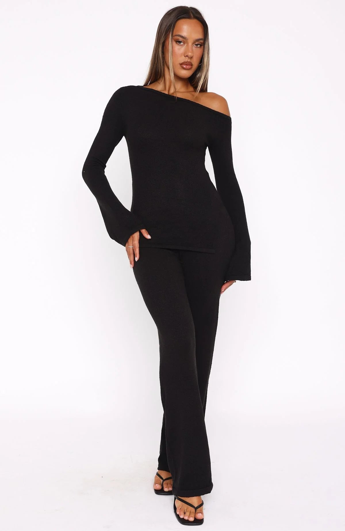 Damen elegantes Strick-Set mit Off-Shoulder-Oberteil und weiter Hose WW