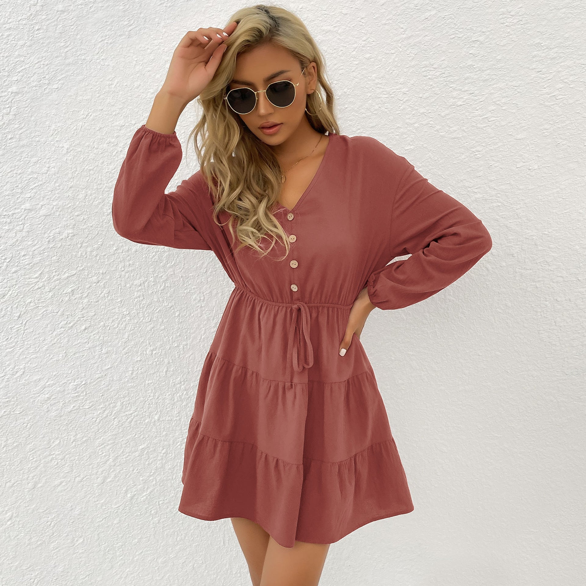 Damen Midi-Kleid mit knöpfbarem Ausschnitt und Taillenbindung WW