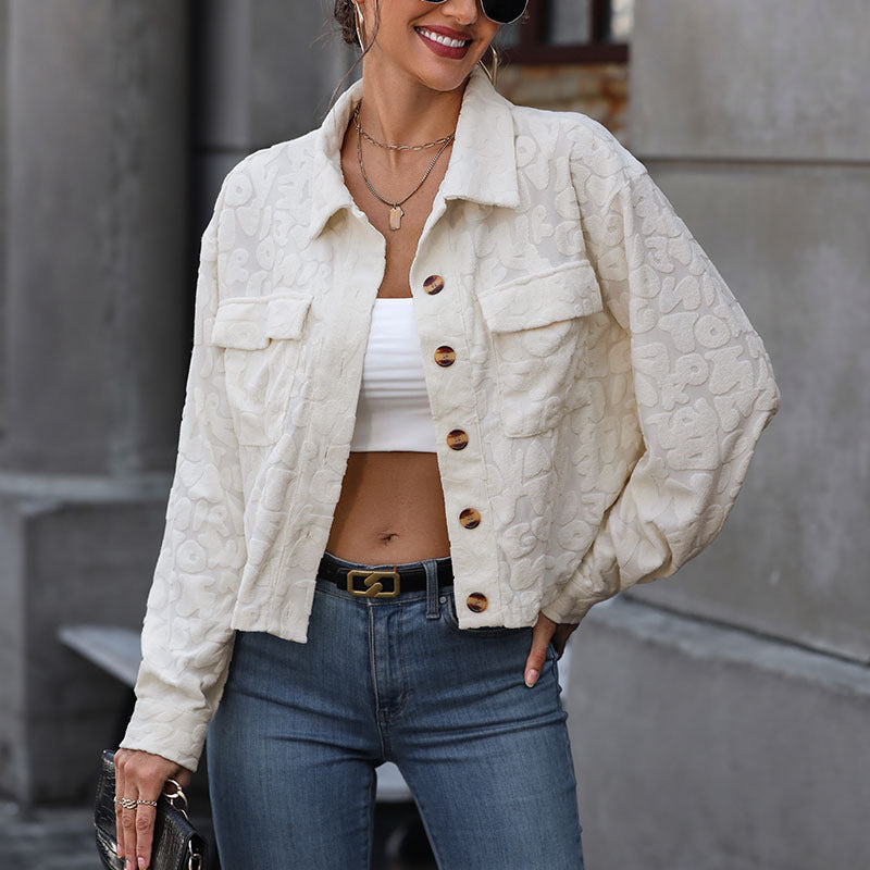 Damen cropped Jacke mit strukturiertem Stoff und praktischen Taschen WW