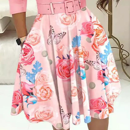 Damen A-Linien Kleid mit tailliertem Gürtel und floralem Muster WW