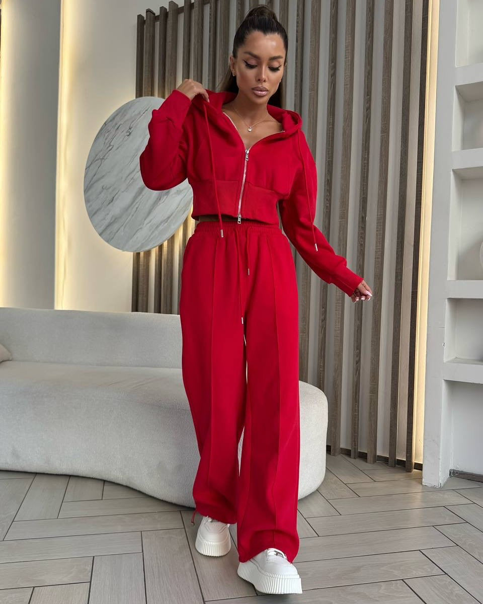 Damen sportliches Set aus cropped Kapuzenjacke und bequemen, lockeren Sporthosen WW