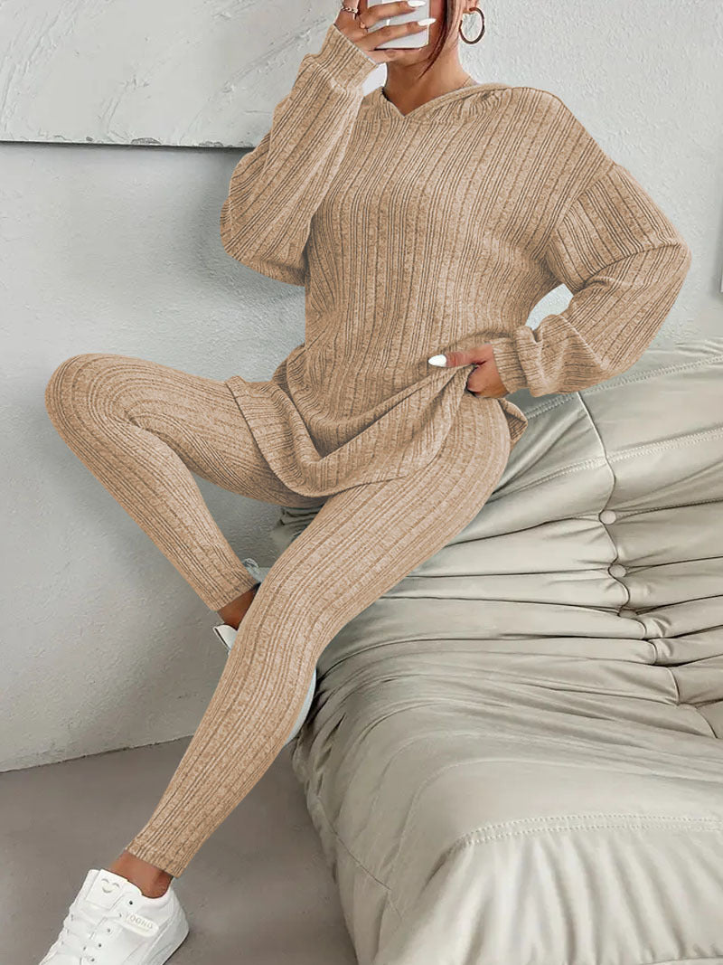 Damen gemütliches Strick-Set mit oversized Oberteil und enganliegenden Leggings WW