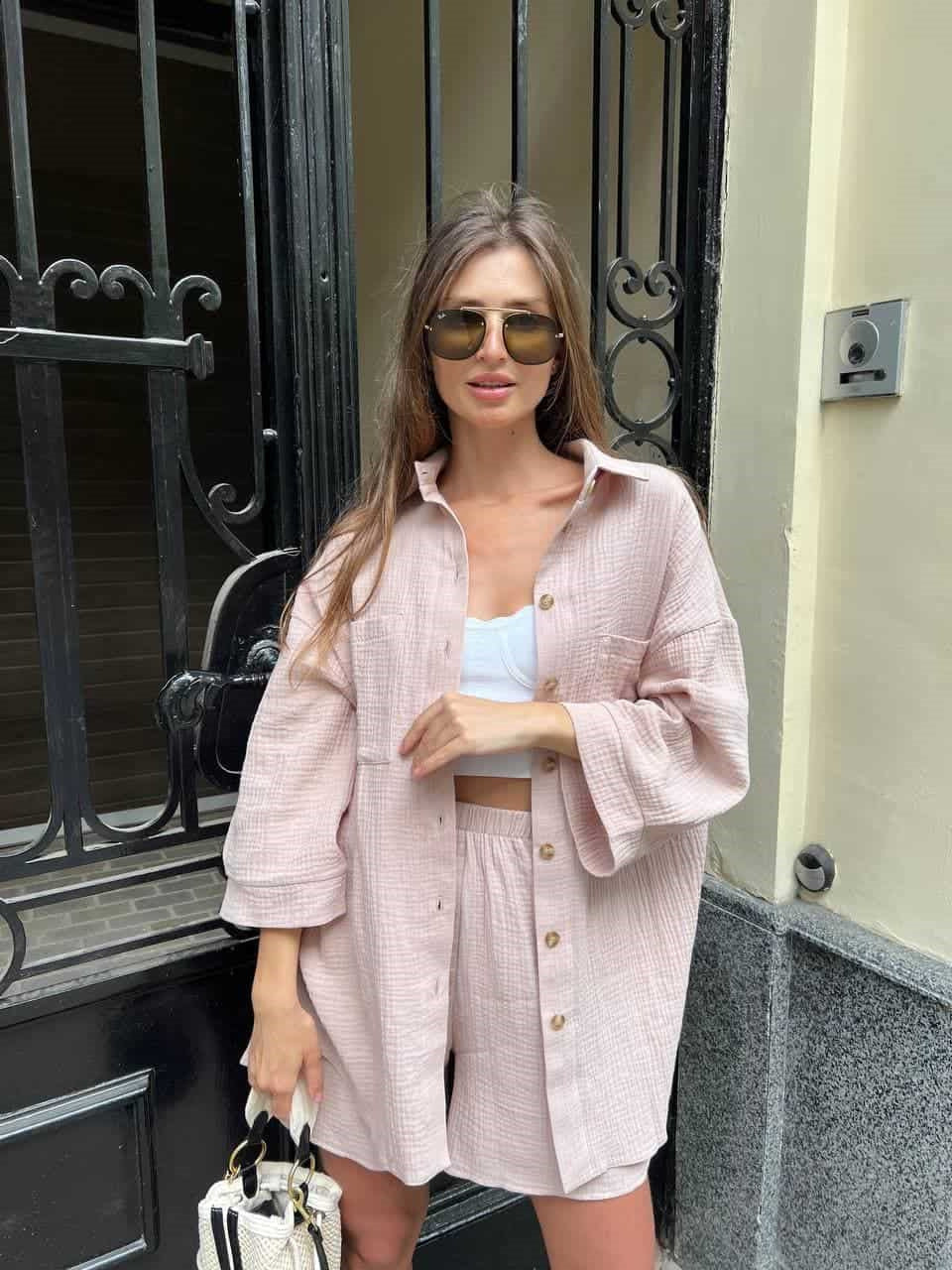 Damen Lässiges Kurzarm Set aus Hemd und Shorts mit Knopfleiste WW