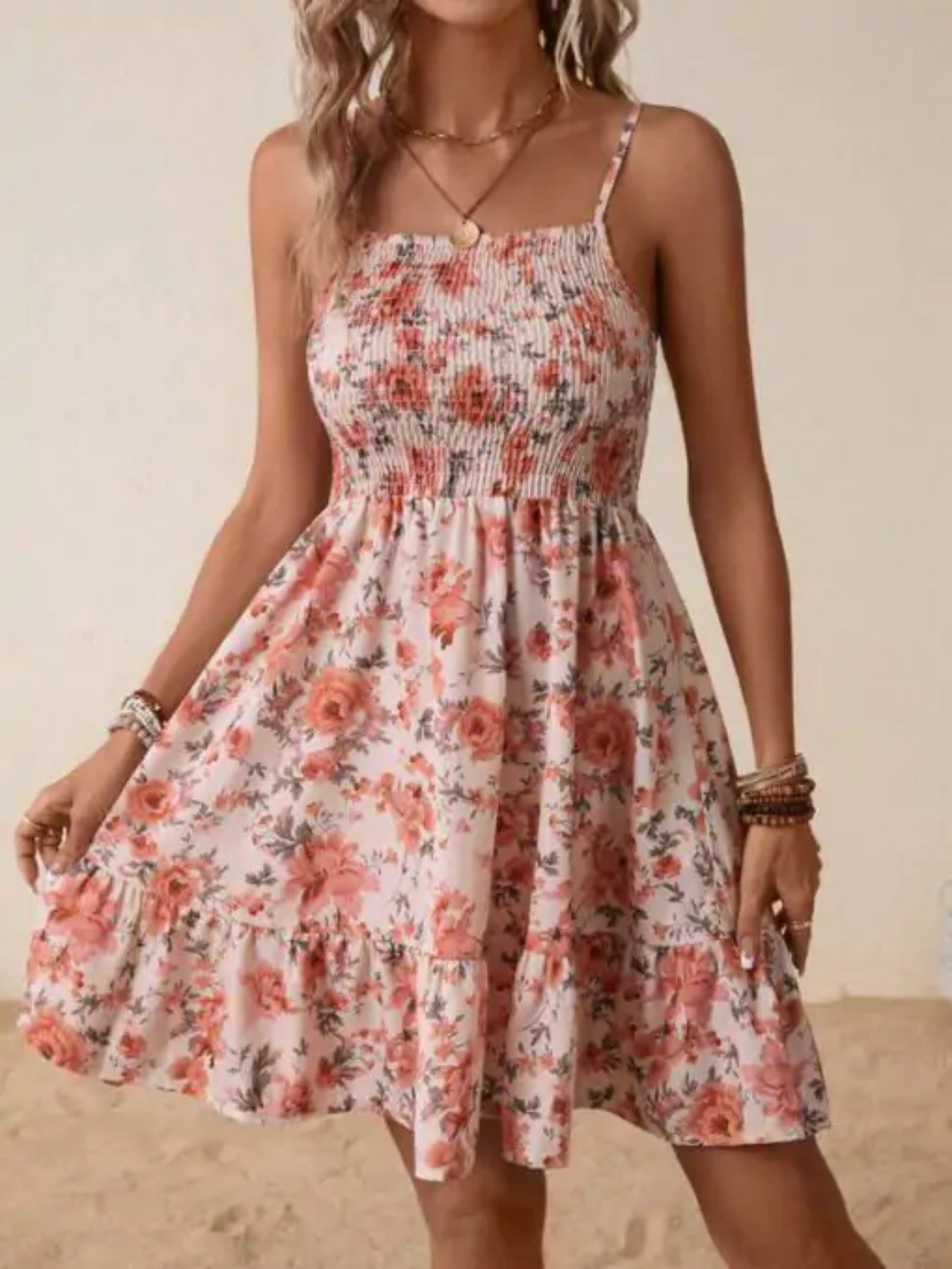 Damen Sommerkleid mit floralem Design und gerafftem Oberteil WW
