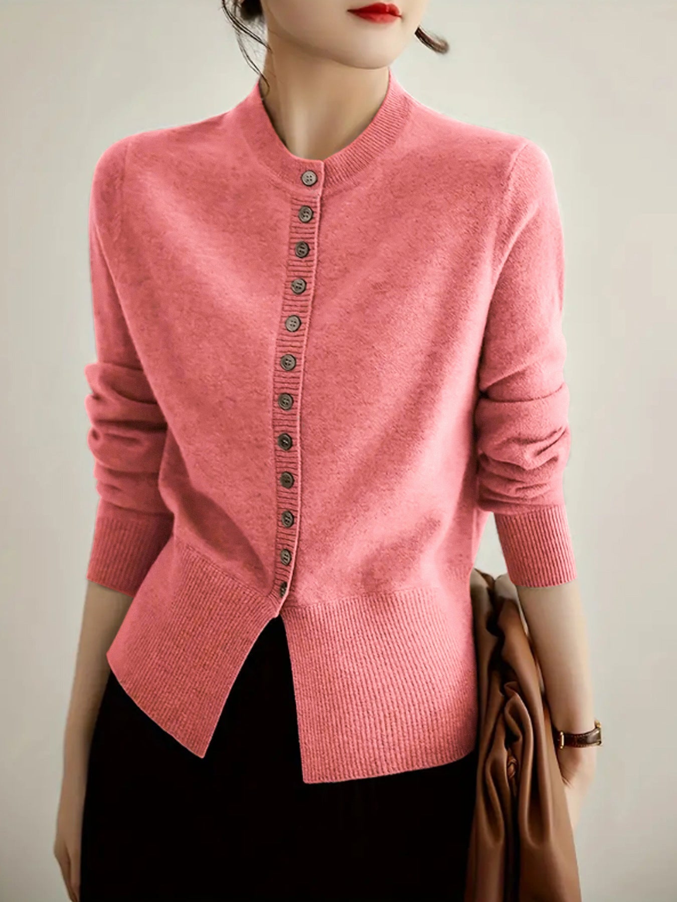 Damen modische Strickjacke mit Knopfleiste und Rippstrickdetails WW
