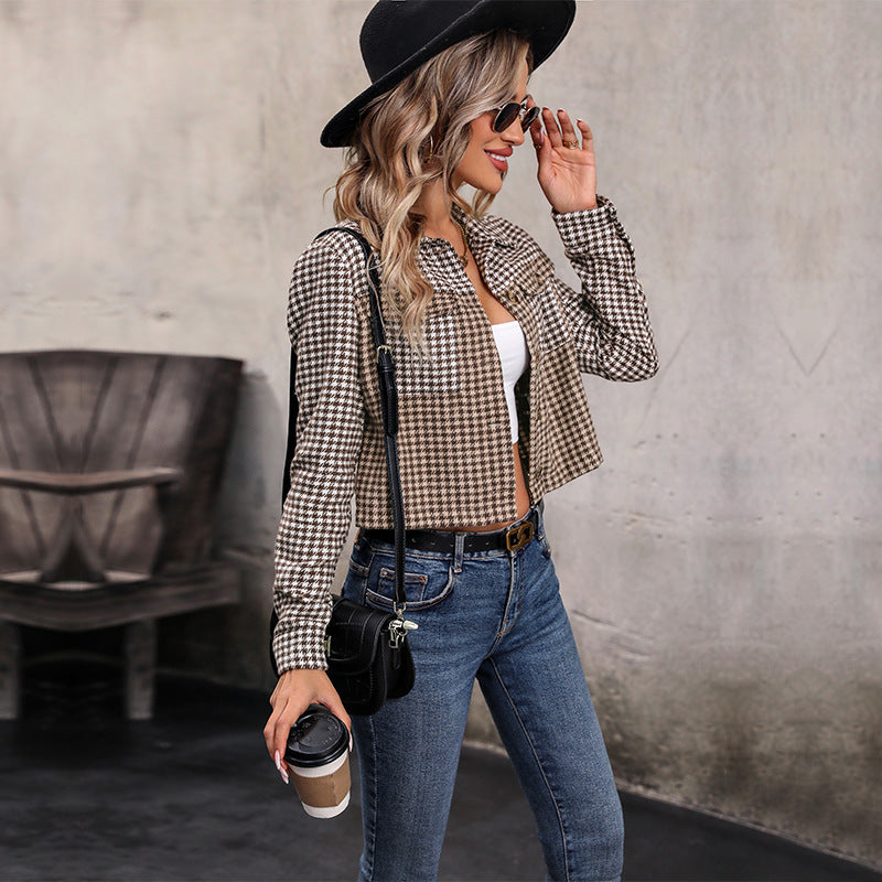 Damen lässige Karo-Jacke mit cropped Schnitt und praktischen Brusttaschen WW