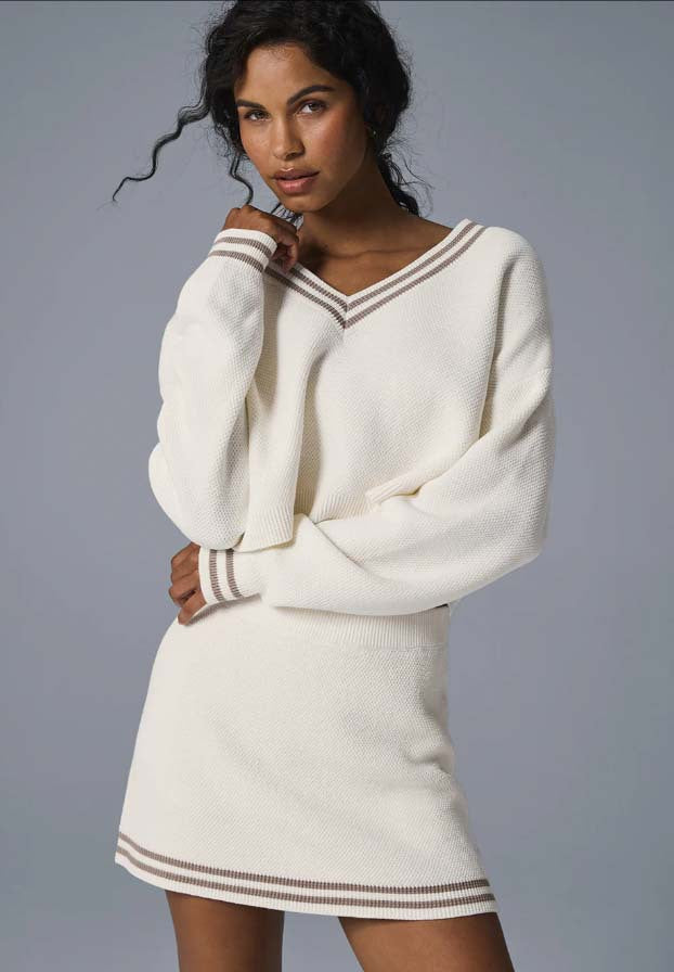 Damen Strickkleid im sportlichen Oversized-Design mit tiefem V-Ausschnitt und Farbblockdetails WW