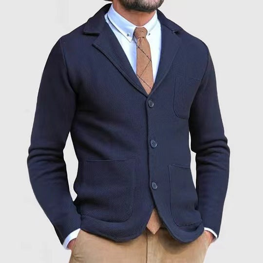 Herren modische Strickjacke mit eleganten Knopfdetails und praktischen Taschen WW