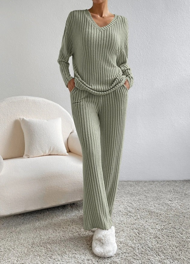 Damen lässiger Strickanzug mit V-Ausschnitt und praktischen Taschen WW