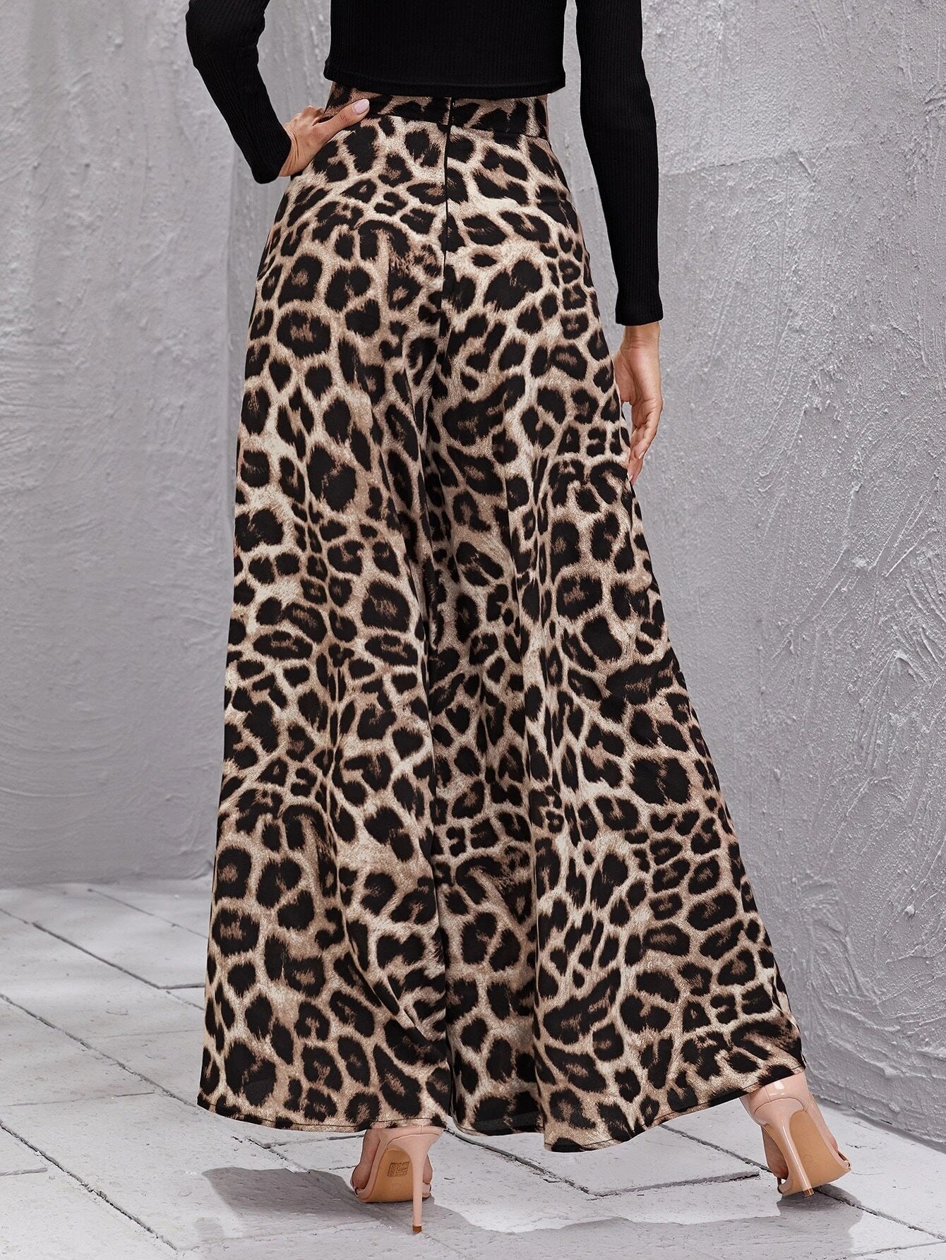 Damen Weitbeinige Hose im trendigen Leopardenmuster WW