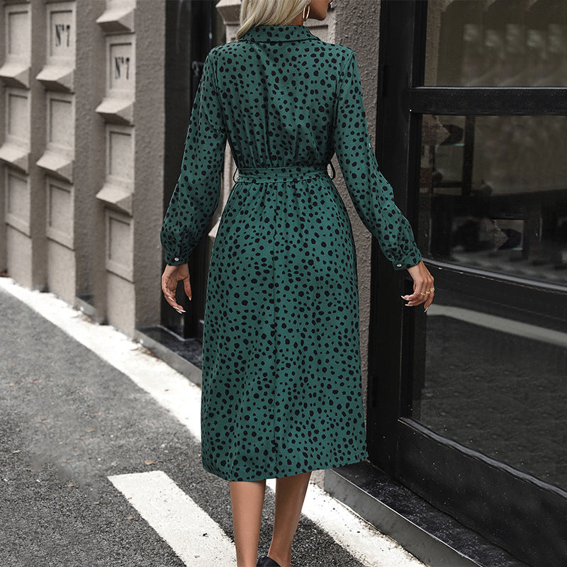 Damen Midi-Kleid mit punktiertem Muster und tailliertem Gürtel WW