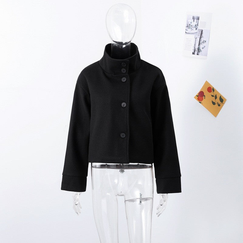 Damen Kurze Jacke mit hohem Kragen und Knopfverschluss WW