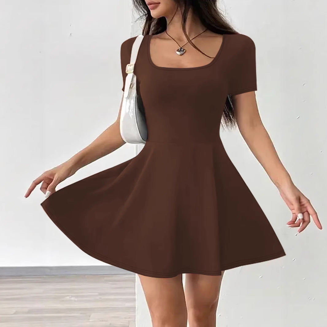 Damen Kurzarm Kleid mit geflattertem Rock und modernem Ausschnitt WW