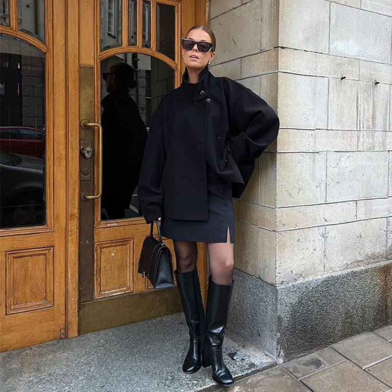Damen Kurze Jacke mit hohem Kragen und Knopfverschluss WW