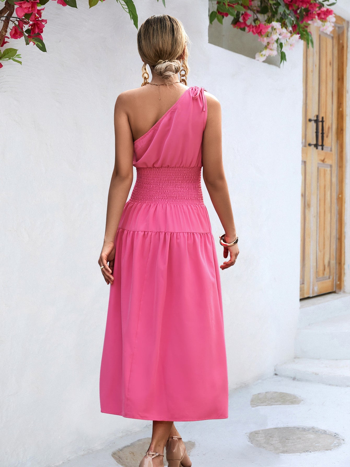 Damen Maxikleid mit schulterfreiem Design und elastischem Taillenzug WW