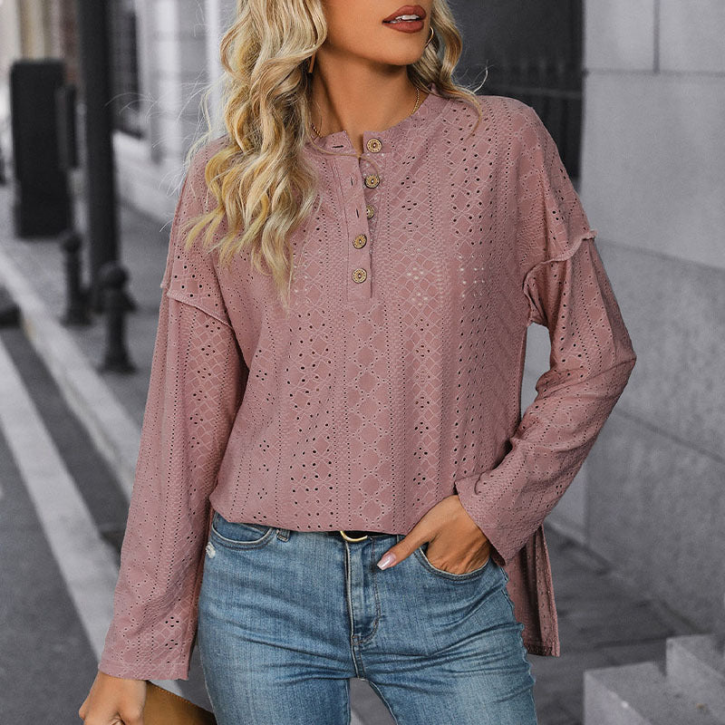 Damen Oberteil mit dekorativem Lochmuster und Knopfdetails WW