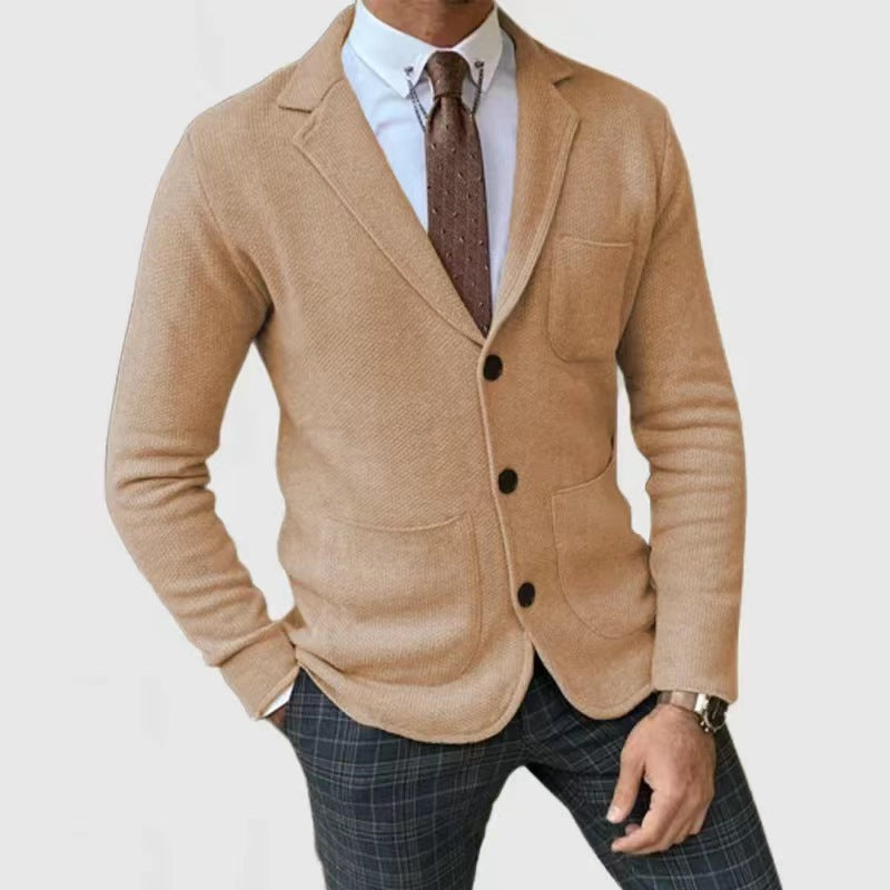 Herren modische Strickjacke mit eleganten Knopfdetails und praktischen Taschen WW