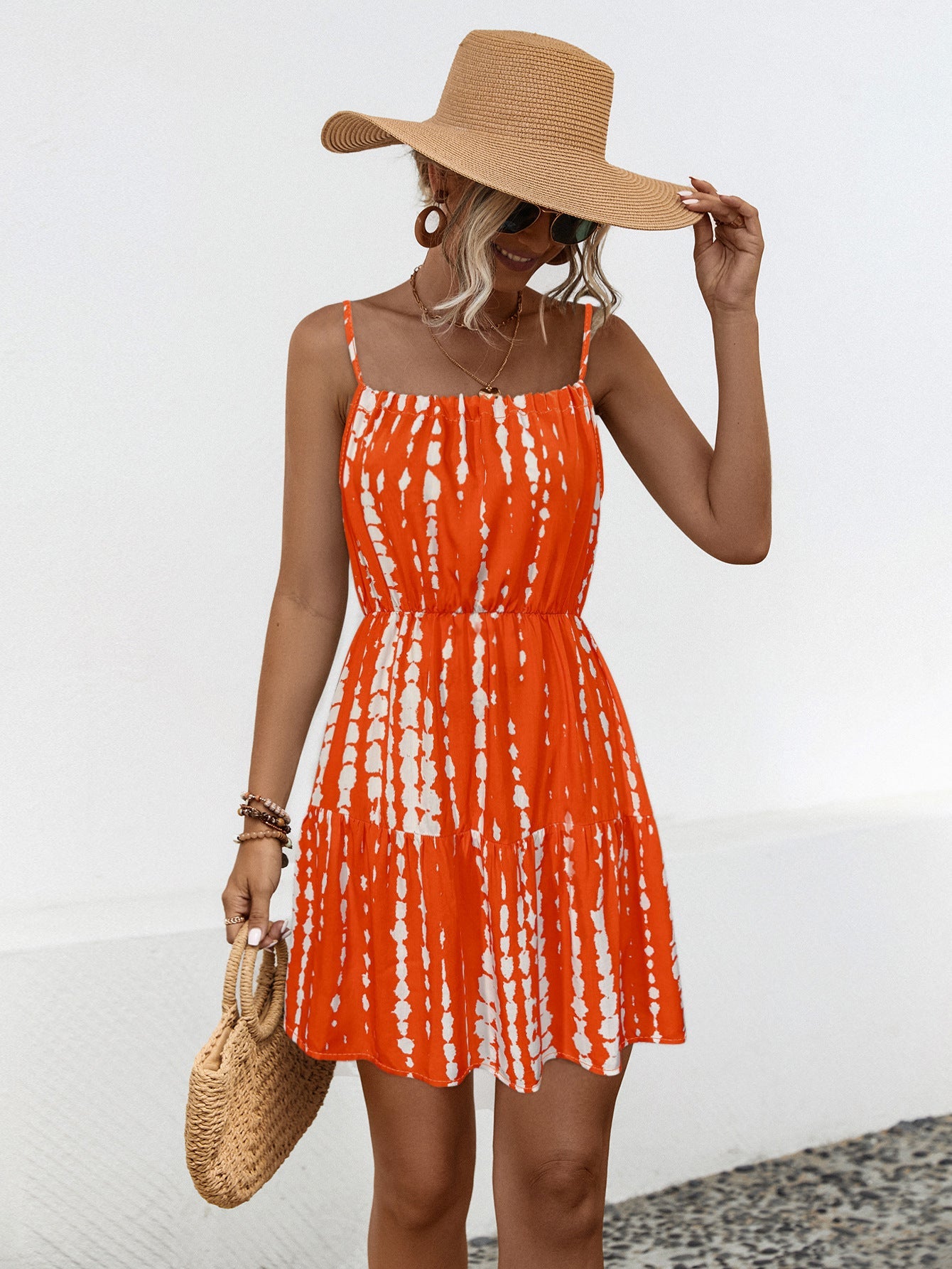Damen Sommerliches Mini-Kleid mit verstellbaren Trägern und schmeichelndem Schnitt WW