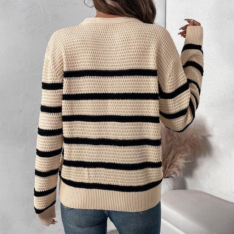 Damen gestreifter Strickpullover mit Knopfleiste und lässigem Schnitt WW