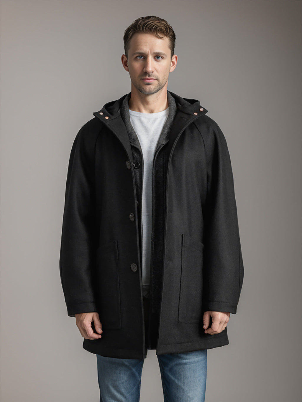 Herren praktische und elegante Kapuzenjacke aus weichem Material WW