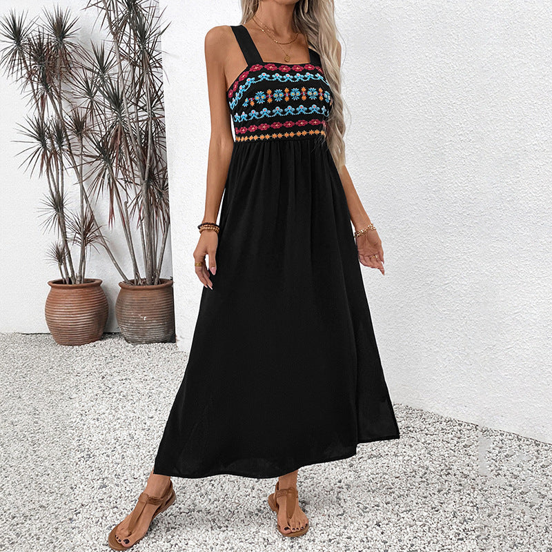 Damen Maxikleid mit zeitgenössischem Ethno-Stickmuster WW