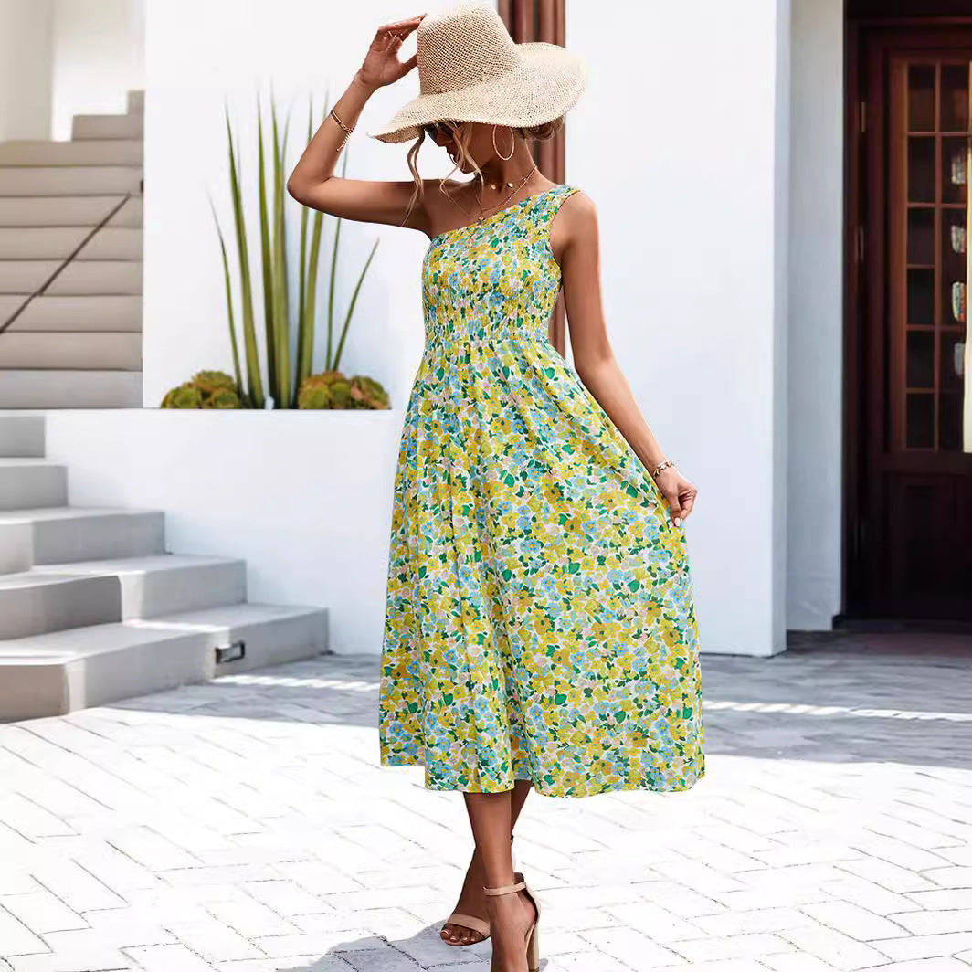 Damen Sommerliches Maxikleid mit einseitigem Trägerschnitt und floralen Details WW