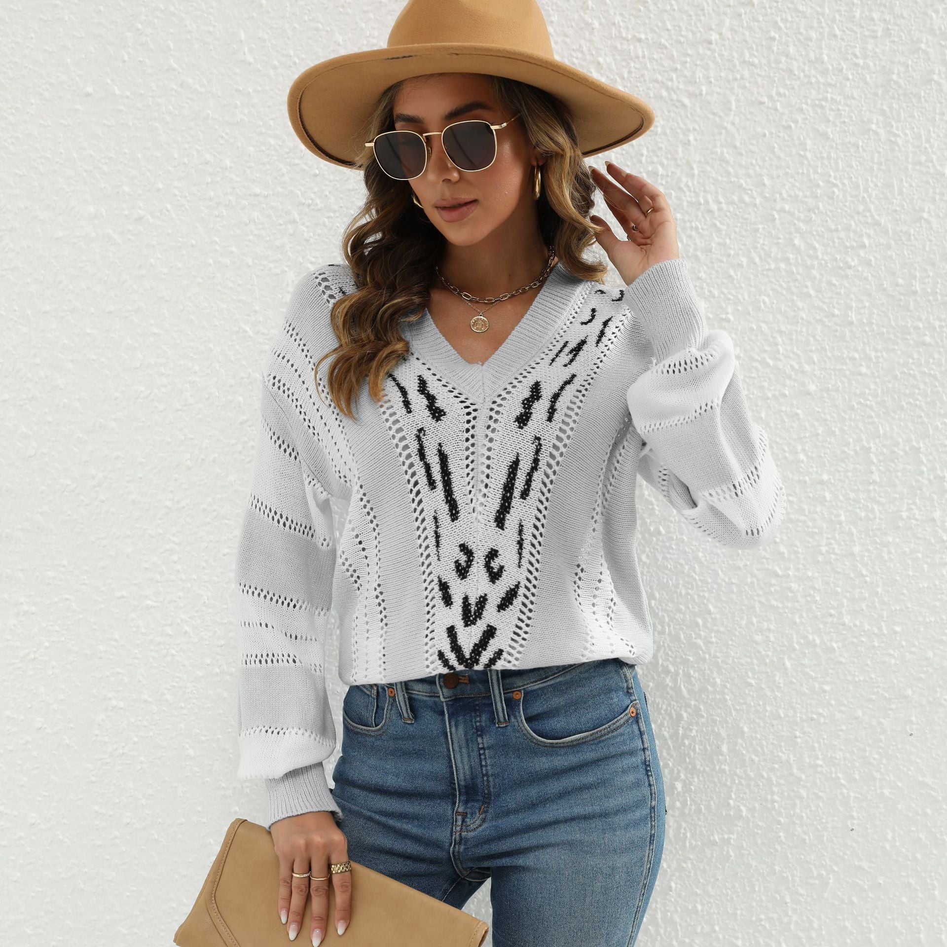 Damen Modischer V-Pullover mit strukturiertem Lochmuster und kontrastierenden Akzenten WW