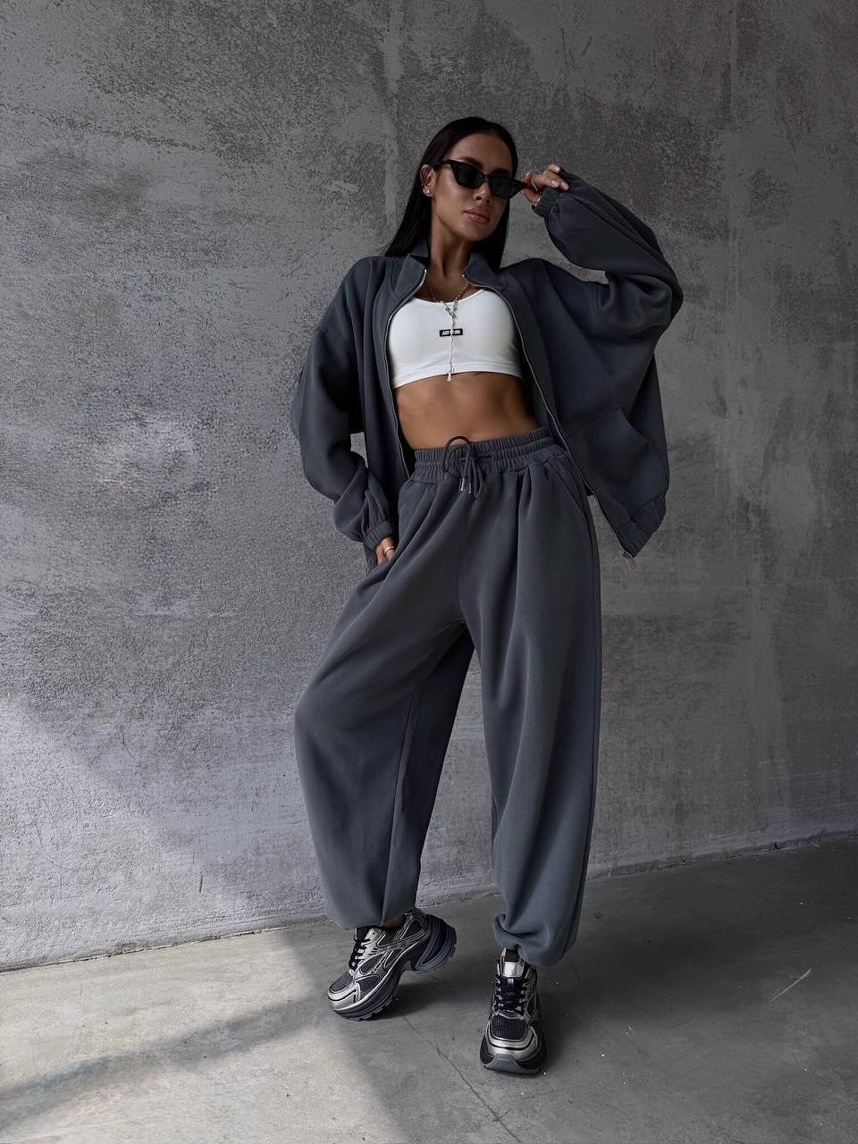 Damen sportliches Baumwoll-Jogginganzug mit lässiger Passform und praktischen Taschen WW