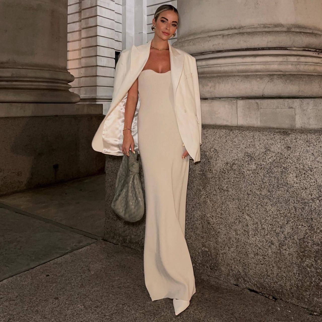 Damen Maxikleid mit schmalem Schnitt und herzförmigem Ausschnitt WW