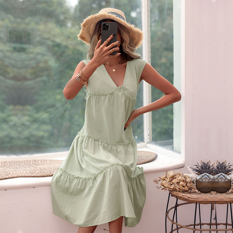 Damen luftiges Sommerkleid mit voluminösem Rock und V-Ausschnitt WW